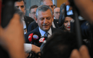 Yeni Parti Özel