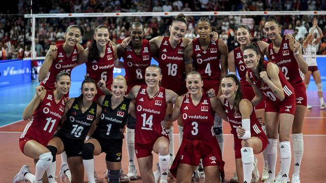 A Milli Kadın Voleybol